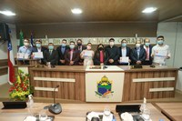 A Câmara Municipal de Coari realizou uma sessão solene em homenagem aos Profissionais da área de Enfermagem, em alusão ao dia Mundial da Enfermagem